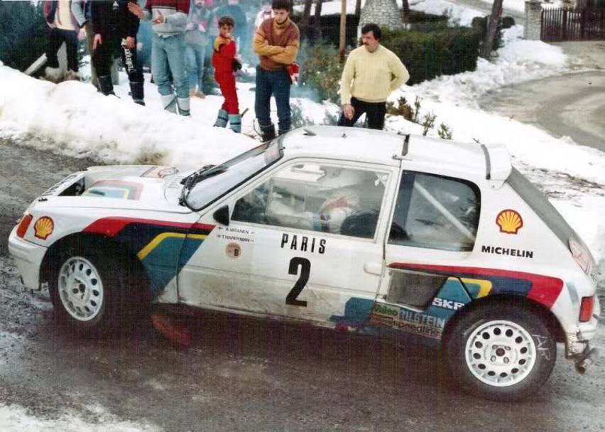 Ari Vatanen, re del Monte 1985 con la Peugeot 205 T16